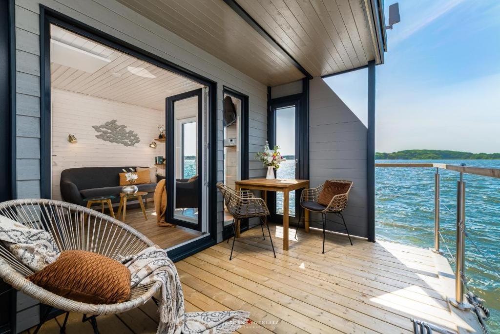 Hausboot Gluecksmomente Mit Dachterrasse In Schleswig Am Ostseefjord Schlei Luaran gambar